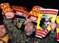 Image of Arab Spring protesters against Gadhafi in Libya.