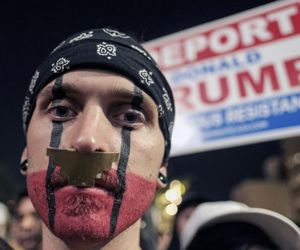 Protest-LA-3-GettyImages-622122966.jpg