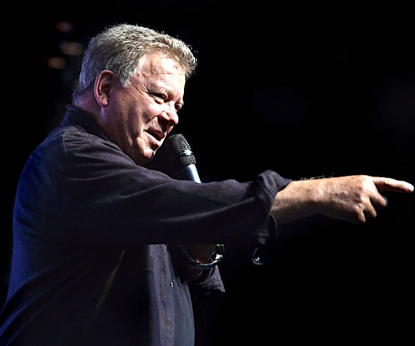 Star Trek's Shatner Space Message: 'You Are Not Alone'