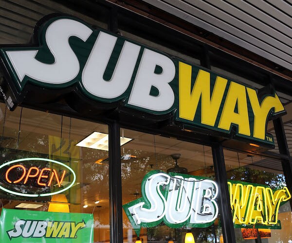 Subway Closing 500 Stores, Expanding Globally