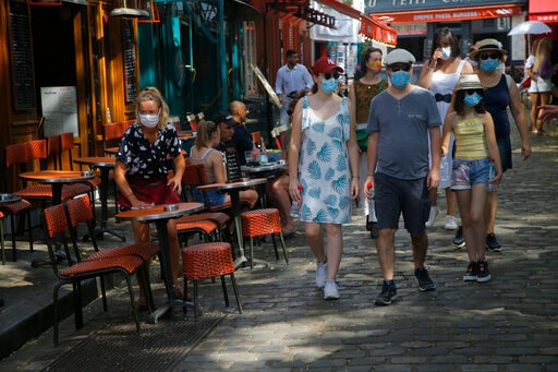 Face Masks Now Required Outdoors at Crowded Paris Locations