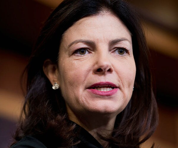 Sen. Kelly Ayotte to Back Trump in November