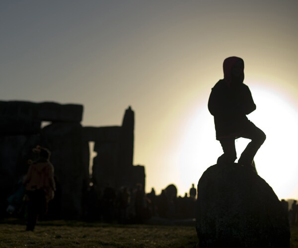 Winter Solstice Arrives Late Monday – Longest Night of Year