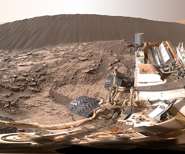 Curiosity Rover Sand Dune Pics Like Something Out of a Sci-Fi Movie