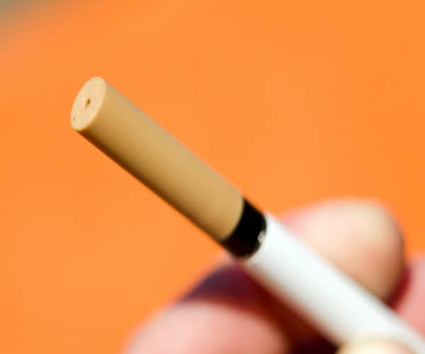 E-Cigarettes Could Help Control Weight Gain in Smokers Trying to Quit