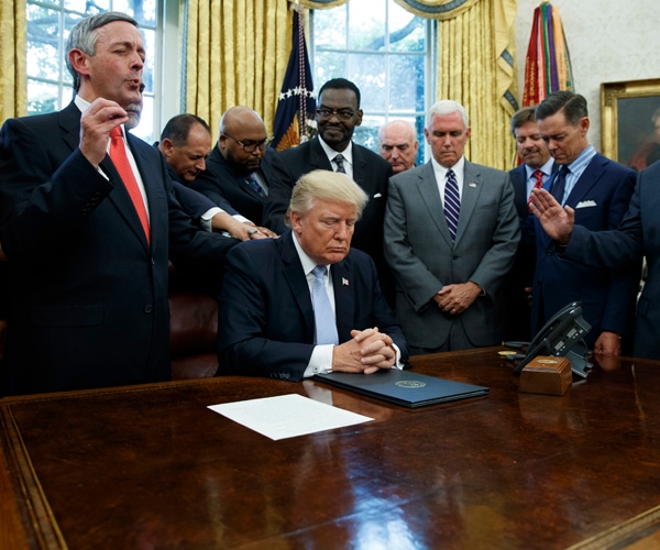 religious leaders prayed with president donald trump in the oval office on sept 3 2017