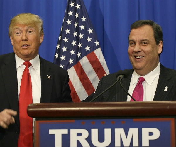 Christie's Iowa, NH Campaigners Split on Trump Endorsement