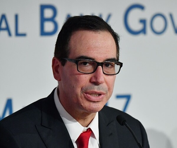 Mnuchin Assures Markets That Trump Won't Oust Fed's Powell