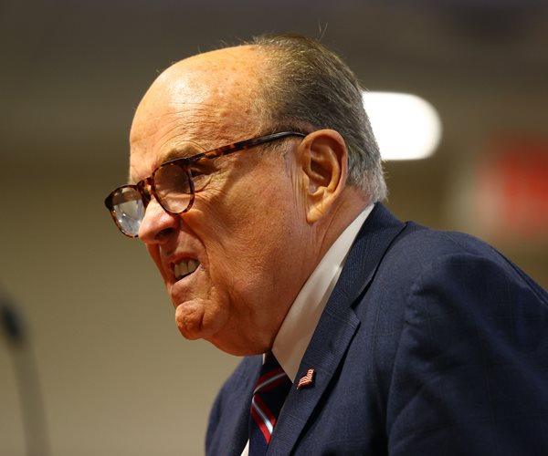 Giuliani to Leave Hospital Wednesday After COVID-19 Treatment