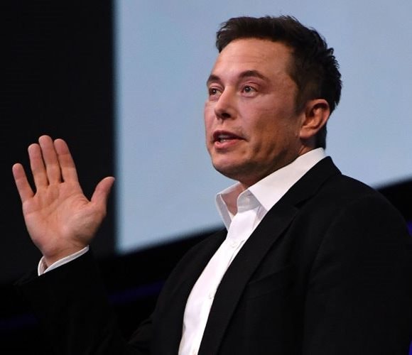 Musk Asks Twitter Engineers to Fly in for In-Person Interviews