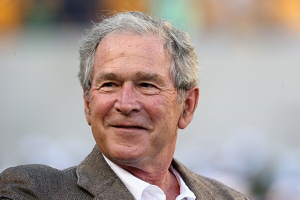 George W. Bush Plans Low 2016 Profile to Avoid Dynasty Backlash