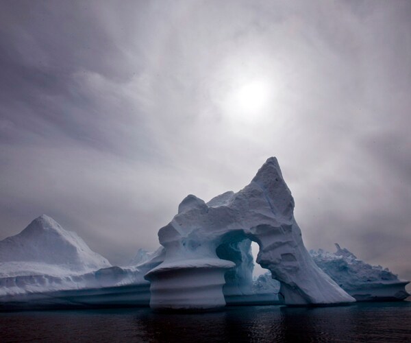 Weird Weather Pattern Turns Weather Upside-down Across US