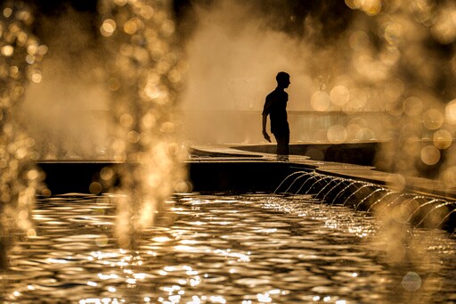 Balkan Countries Swelter in Early Summer Heat Wave with People Warned to Take Extra Care