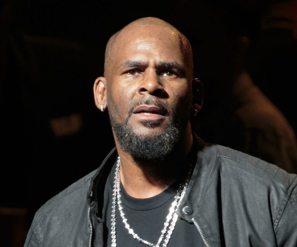 R. Kelly Cult? Singer Controls Lives of Live-Ins, Women Allege