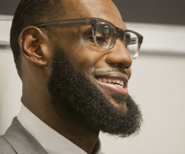 LeBron James: Trump Trying to 'Divide Us'