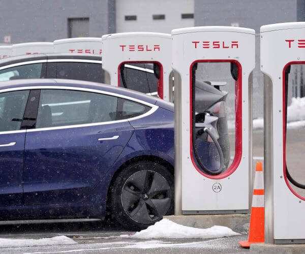 Tesla to Raise Pay for US Production Staff