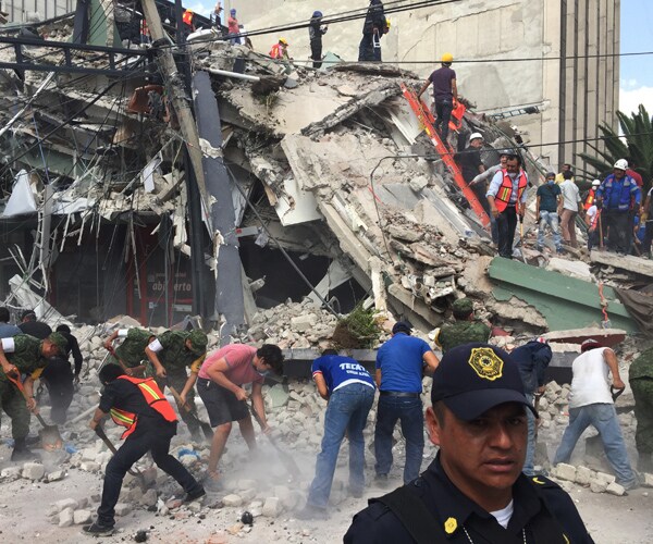 Body Found at Collapsed Mexico School; Girl Still Trapped | Newsmax.com