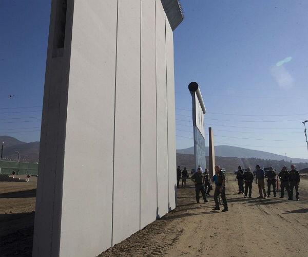 WSJ: Homeland Security Asks For 700 Miles of Border Wall