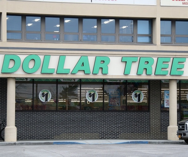 dollar tree store front 