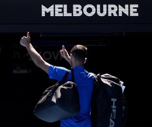 Djokovic Quits Mid-match, Booed, in Australian Open Semifinal