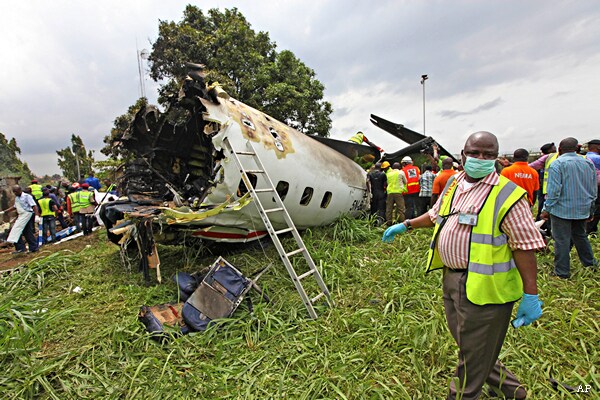 Nigeria Plane Crash Kills 16, Was Carrying Official's Body to Funeral