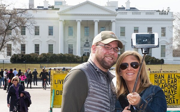 White House Photo Ban Lifted After 40 Years but Still No Selfie Sticks