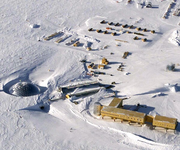 South Pole Rescue: Small Plane to Try to Land on Skis in Dark