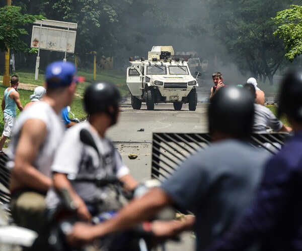 Venezuelan Government Revolt Tests Military's Loyalty