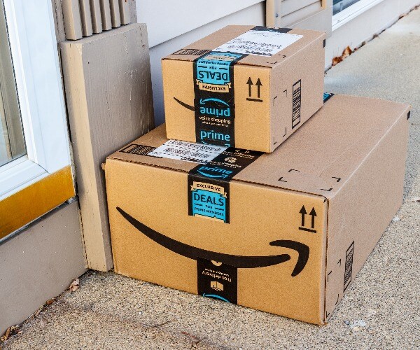 Amazon Begins Making Virus Testing Lab for Workforce