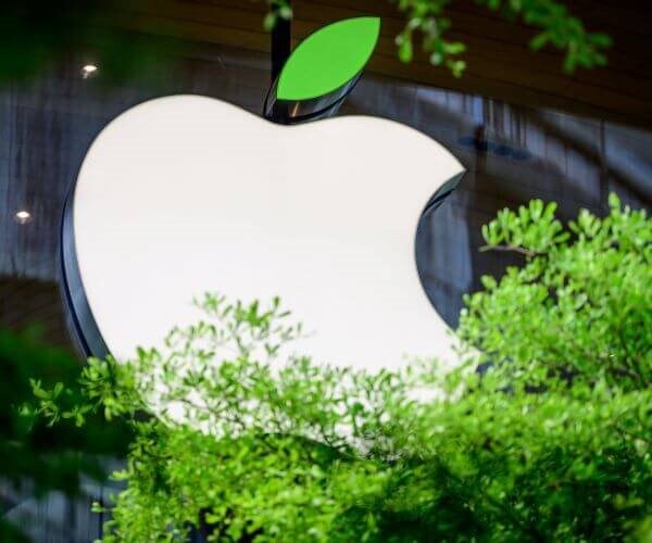 Apple to Replace Key Broadcom Chip With In-House Design