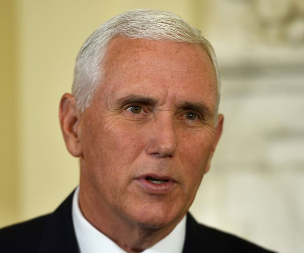 Democrats to Probe Pence's Stay at Trump Hotel in Ireland