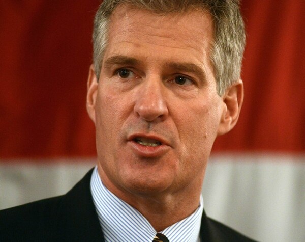 Trump Floats Scott Brown as VP Pick