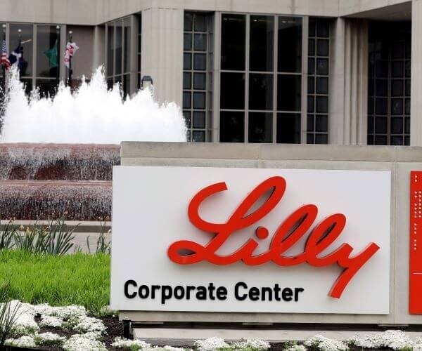 Eli Lilly Cuts Annual Profit Forecast on Stronger Dollar