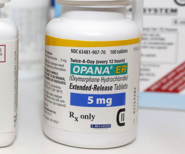 FDA Panel: Opana ER Painkiller Poses More Risks Than Benefits