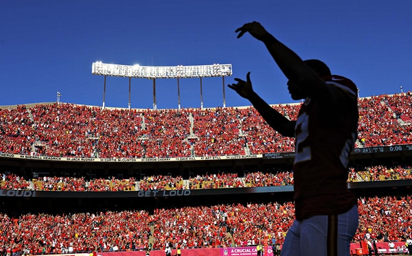 Loudest Stadium? Kansas City Arrowhead Breaks Guinness Record