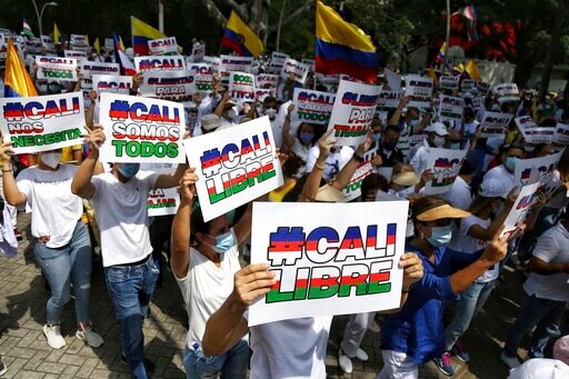 Roadblocks and Protests Disrupt Colombian City of Cali