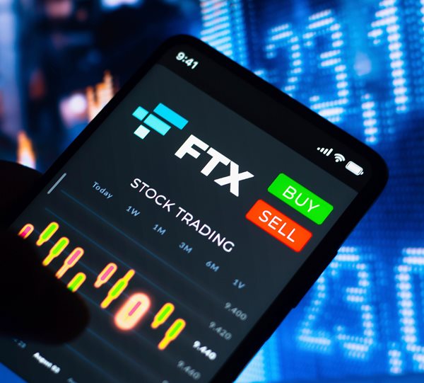 US Probes FTX Over Handling of Client Funds