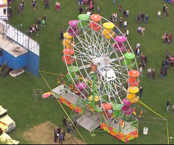 Three Fall From Ferris Wheel 'Flopping' Upside Down