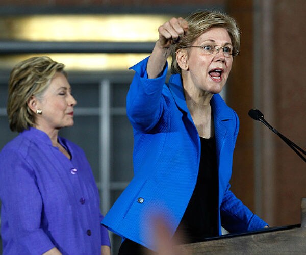 Elizabeth Warren Mocks Trump at Clinton Rally 