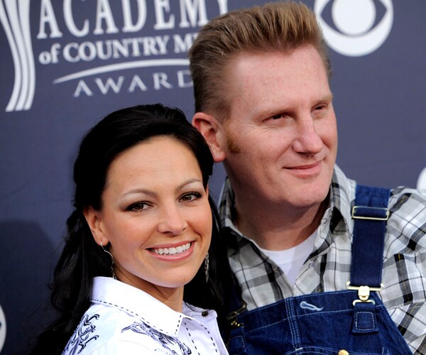 Joey Feek's Grammy Tears: Cancer-Stricken Country Singer Earns Nomination