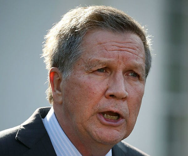 Kasich Doesn't Buy Tax Cut Plan Paying for Itself