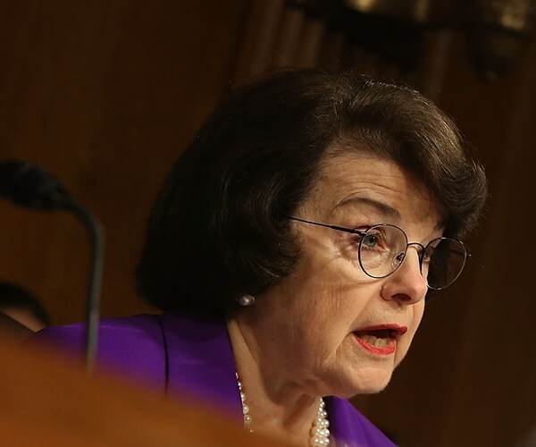 Sen. Dianne Feinstein: US Must Be 'Transparent' With Russia on Syrian Airstrike