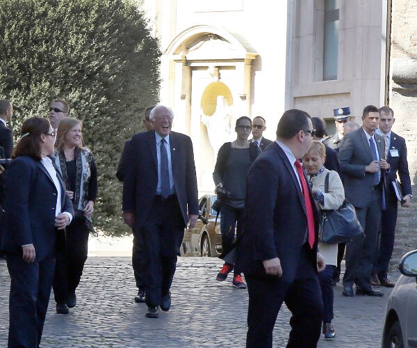 Bernie Sanders Says he Met with Pope Francis