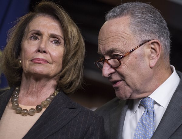 Schumer, Pelosi Agree to Meet Trump on Government Spending