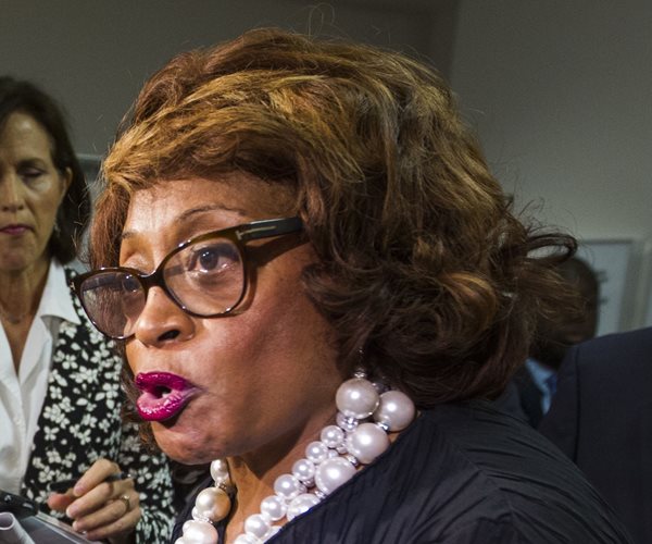 Rep. Corrine Brown of Florida Indicted in Fraud Investigation