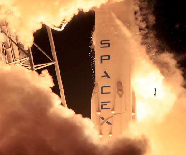 SpaceX Launch, Falcon 9 Landing a Success After Last Summer's Setback