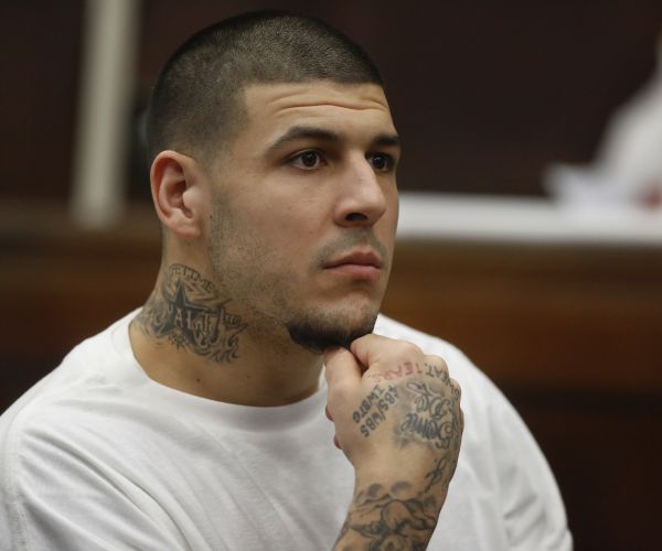 Aaron Hernandez Commits Suicide, Hangs Himself in Cell