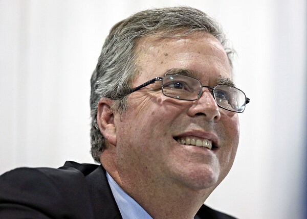 Jeb Bush Gathers Top GOP Bundlers in Latest Nod to 2016 Run