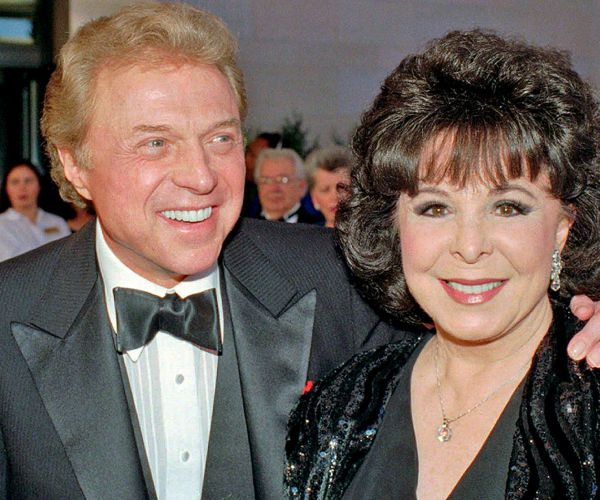 Steve Lawrence's Son Accused of Exploiting Father's Dementia