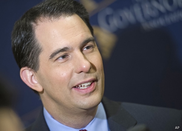 Scott Walker Emails Reveal He's a Decisive, Hands-on Leader